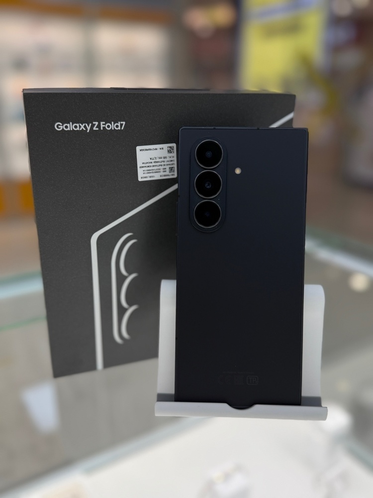 Смартфон Samsung Galaxy Z Fold 7 12/512