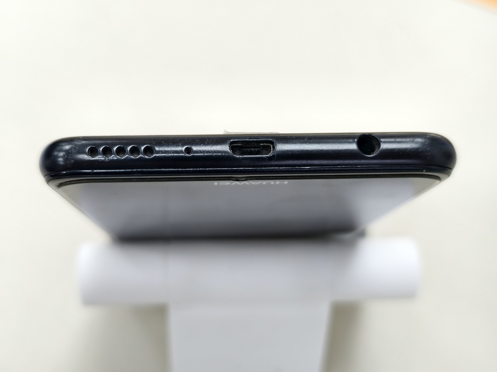 Смартфон Huawei Y9 (2018)
