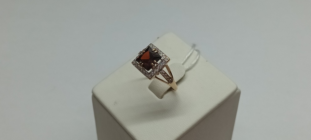 КОЛКМИ585 КОЛЬЦО С КАМНЯМИ (Au 585)