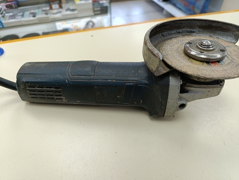 Угловая шлифмашина Bosch 125;