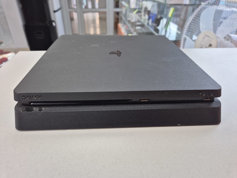 Игровая приставка PlayStation 4 Slim 500GB