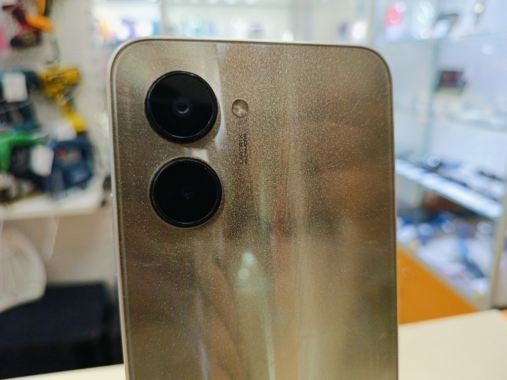 Смартфон Realme C33 4/128