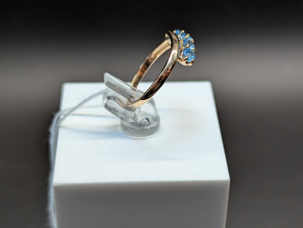 КОЛКМИ585 КОЛЬЦО С КАМНЯМИ (Au 585)