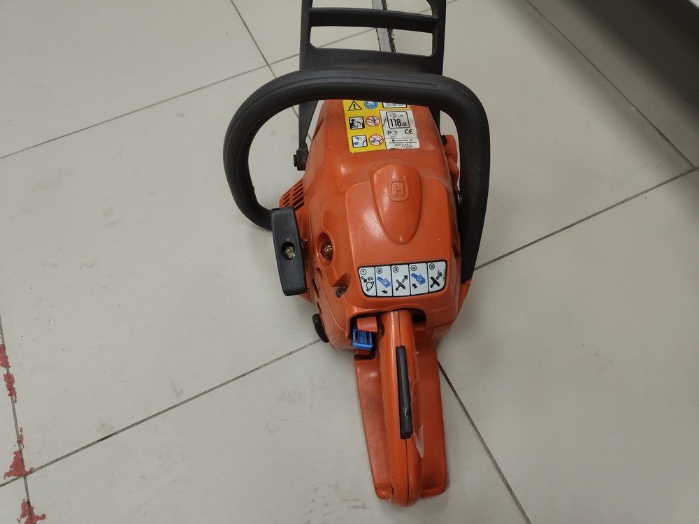 Бензопила Husqvarna 236