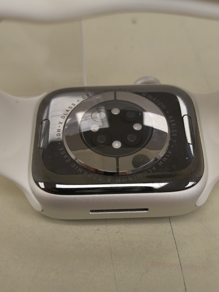 Смарт-часы Apple Watch Series 7 41mm