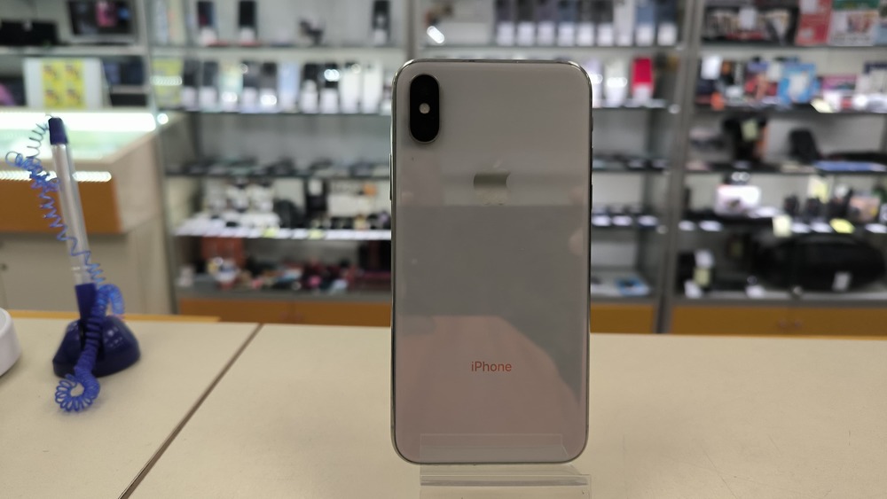 Смартфон Apple iPhone X 256Gb