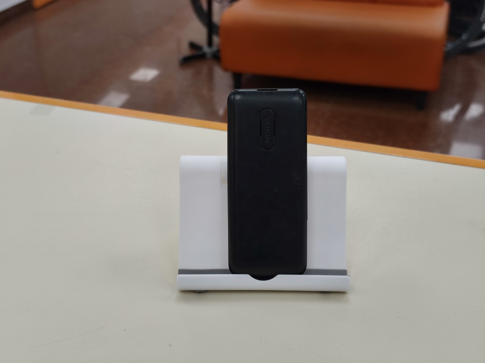 Мобильный телефон Nokia 105
