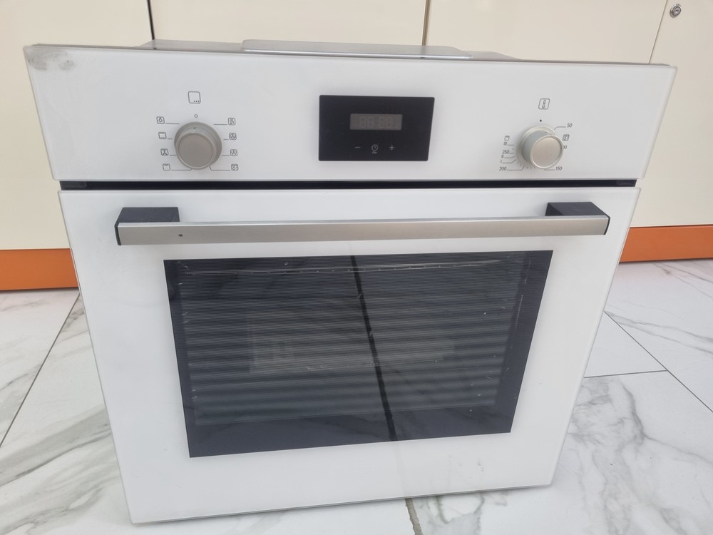 Духовой шкаф Bosch HBF512BV1R