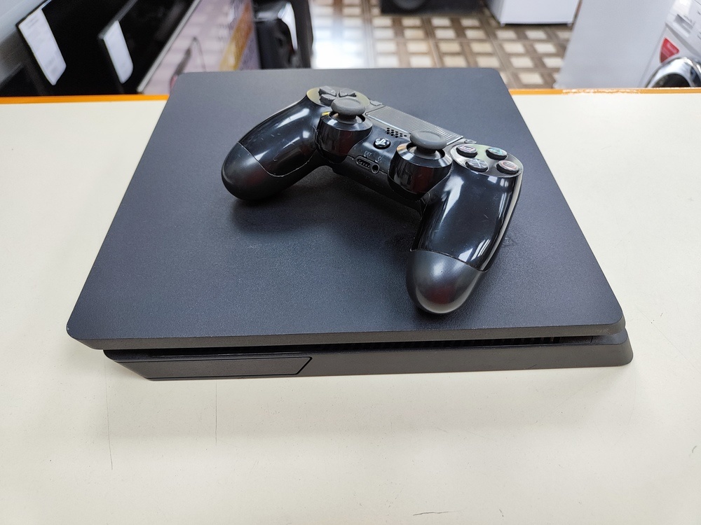 Игровая приставка PlayStation 4 Slim 500GB