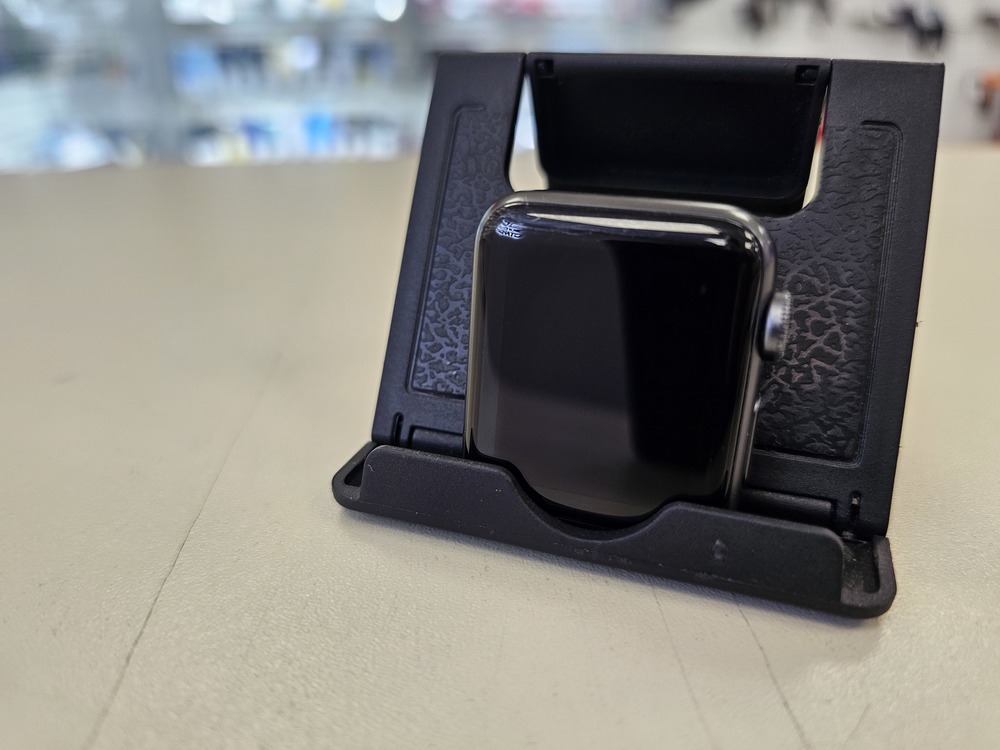 Смарт-часы Apple Watch Series 3 38 мм