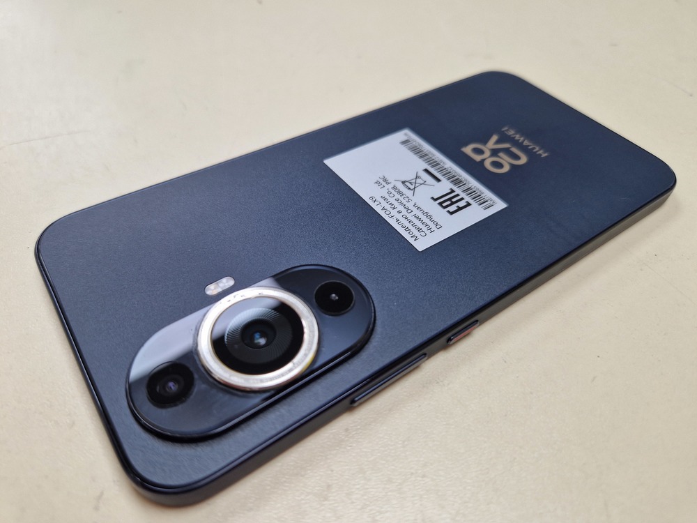 Смартфон Huawei Nova 11 8/256