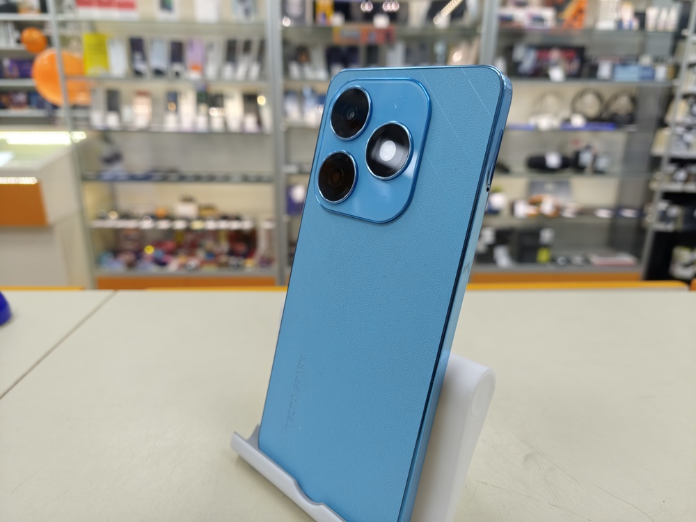 Смартфон Tecno Spark 20 8/256