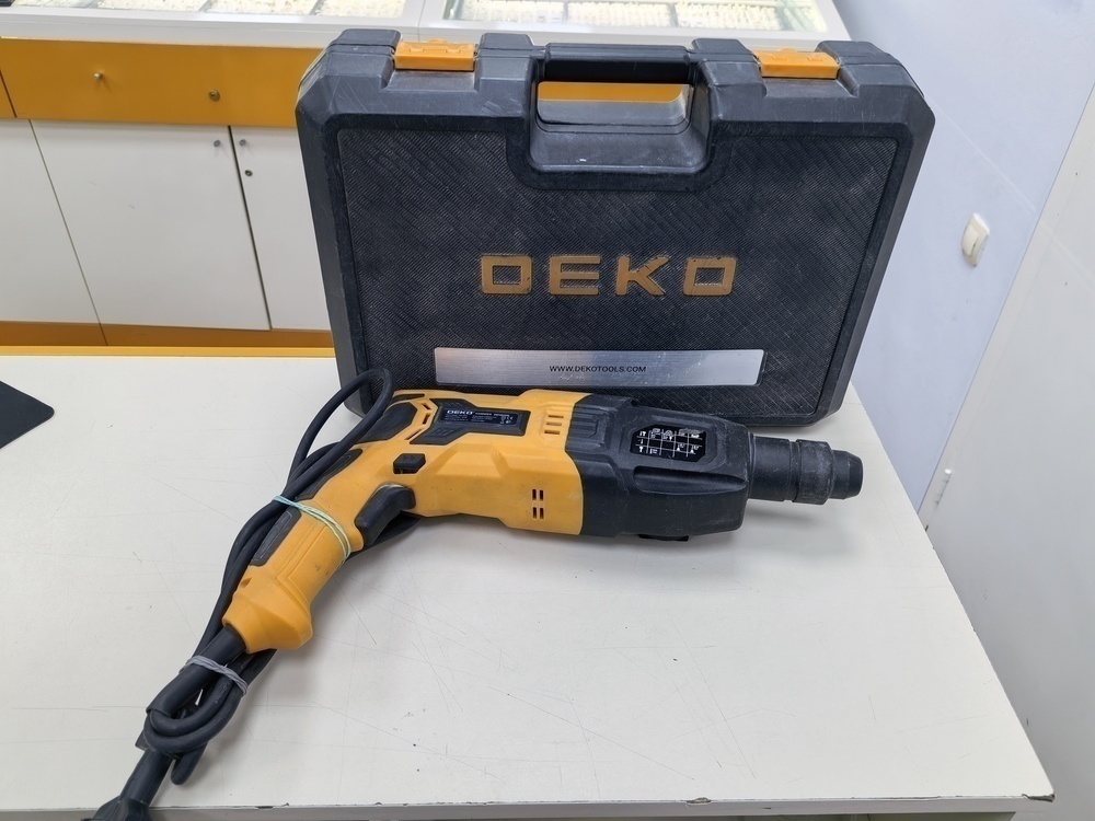Перфоратор Deko DKH850W