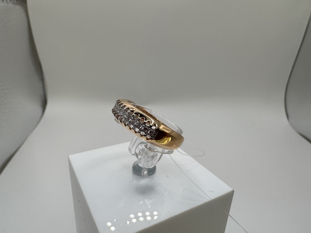 КОЛЬЦО С КАМНЯМИ (Au 585)