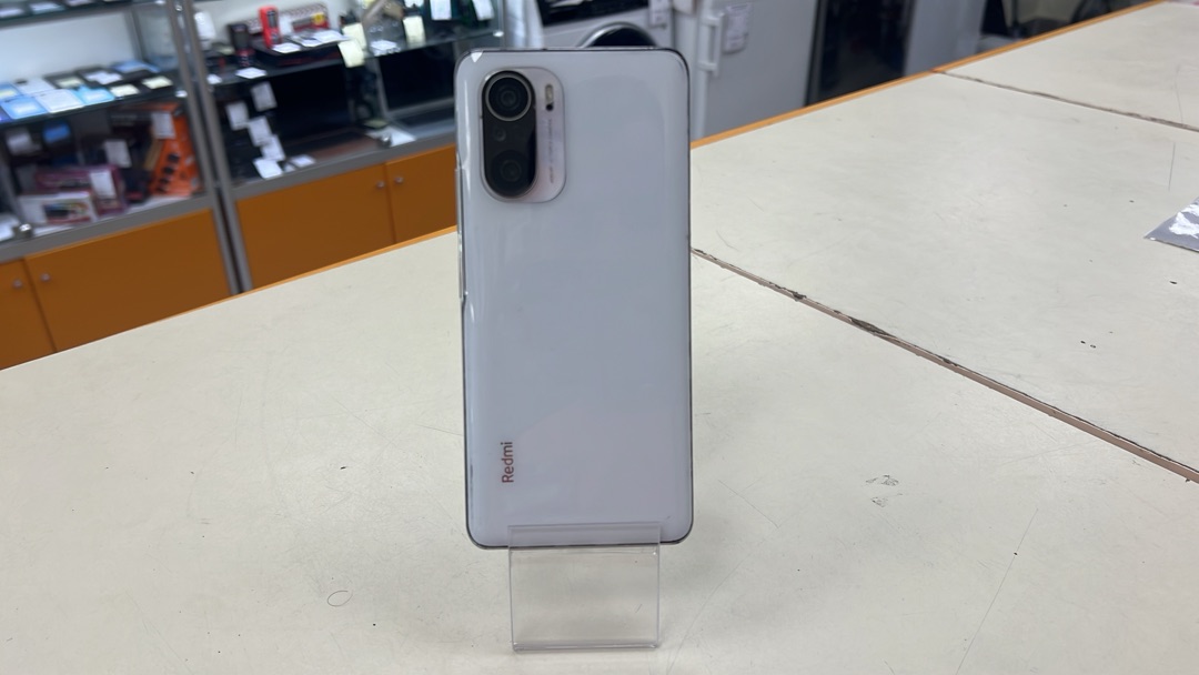 Смартфон Xiaomi Poco F3 6/128