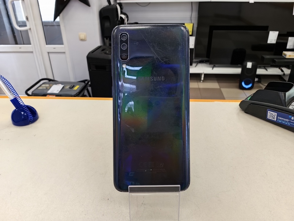 Смартфон Samsung Galaxy A70 6/128