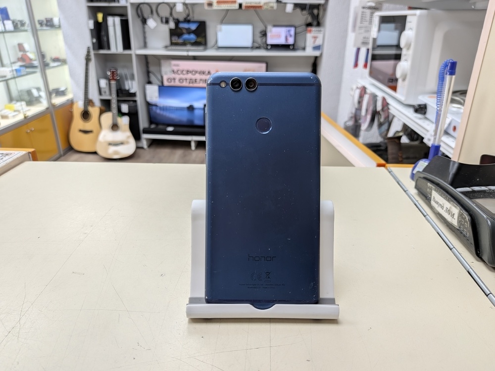 Смартфон Honor 7X 4/64