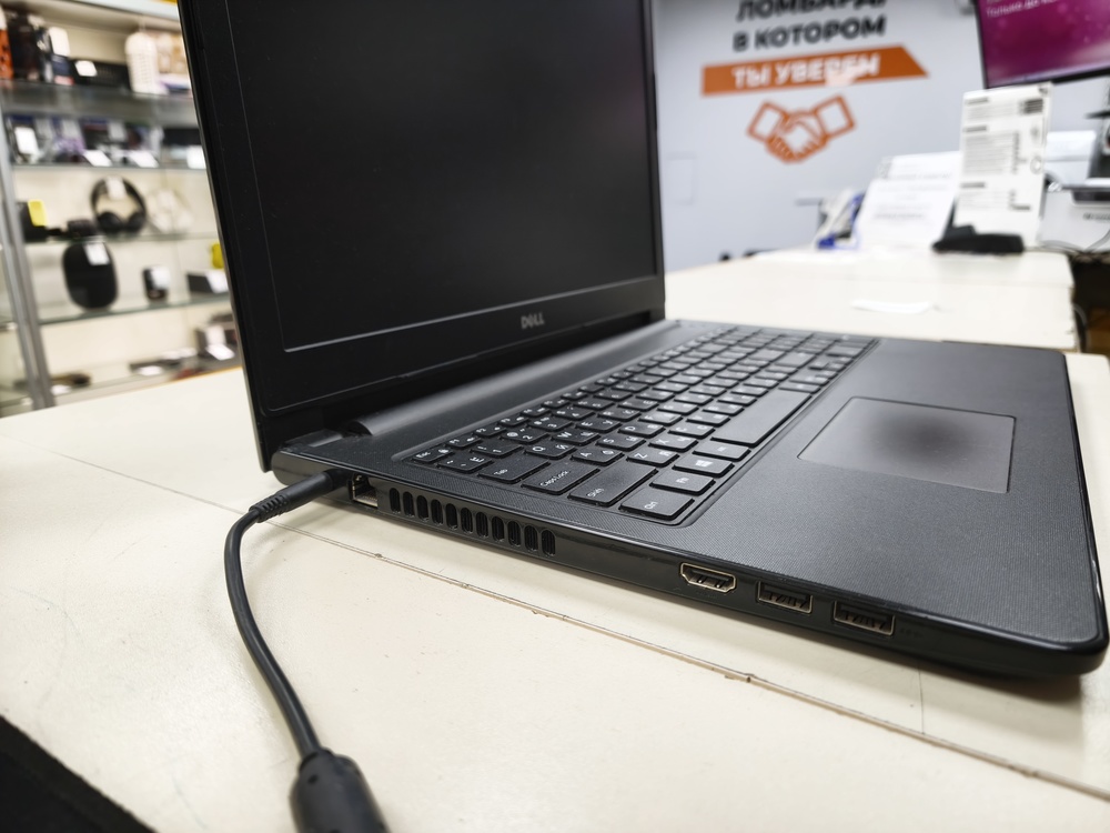Ноутбук DELL Ноутбук DELL; Core i3-6300, Intel UHD Graphics, 8 Гб, Нет, 250 Гб