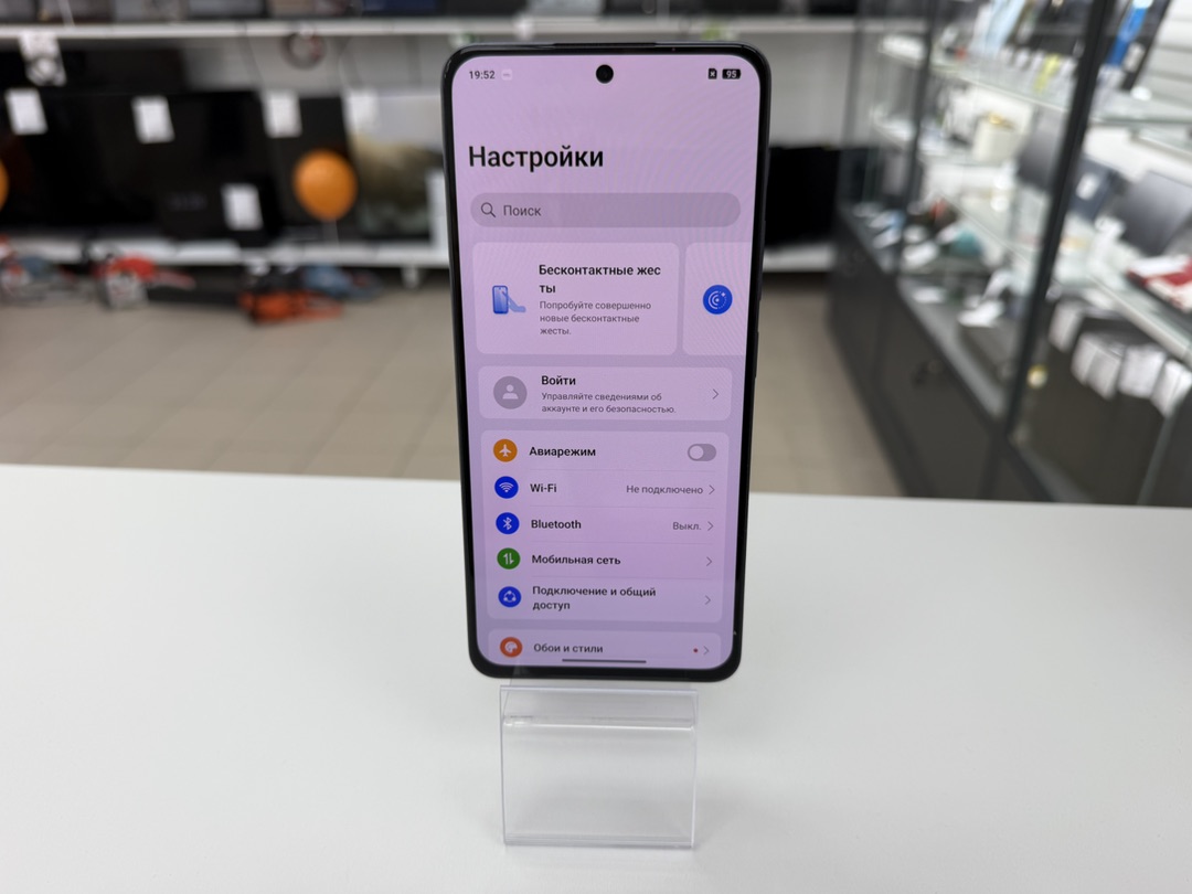 Смартфон Realme 13+  8/256