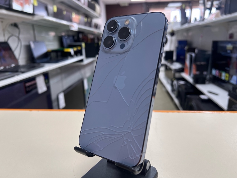 Смартфон Apple iPhone 13 Pro 128Gb