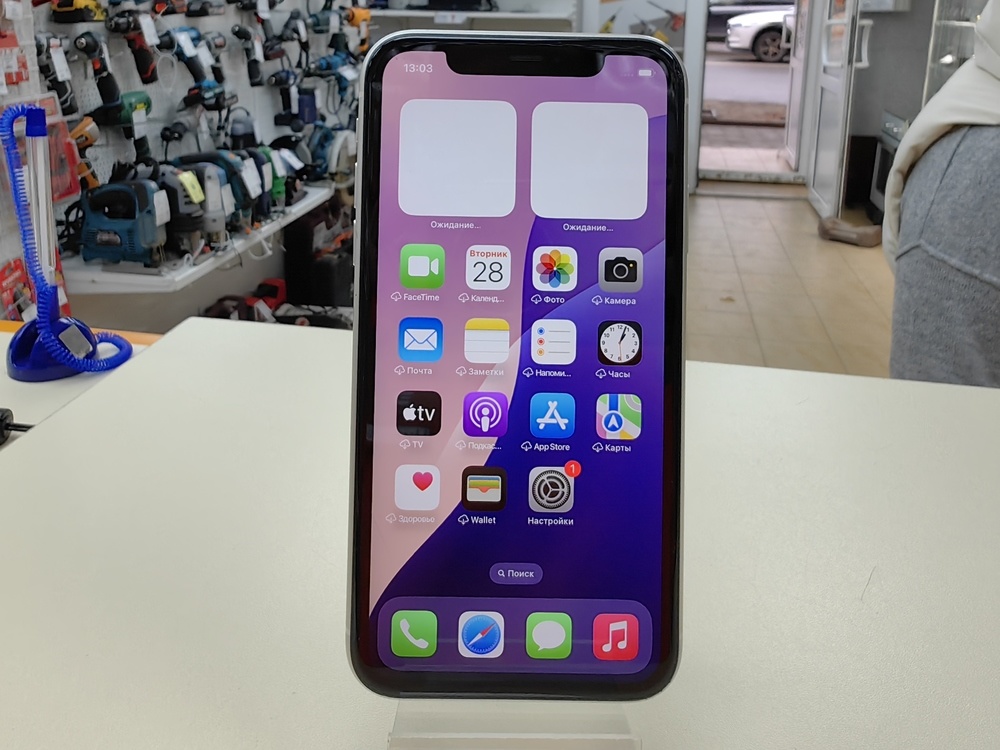 Смартфон Apple iPhone 11 64Gb