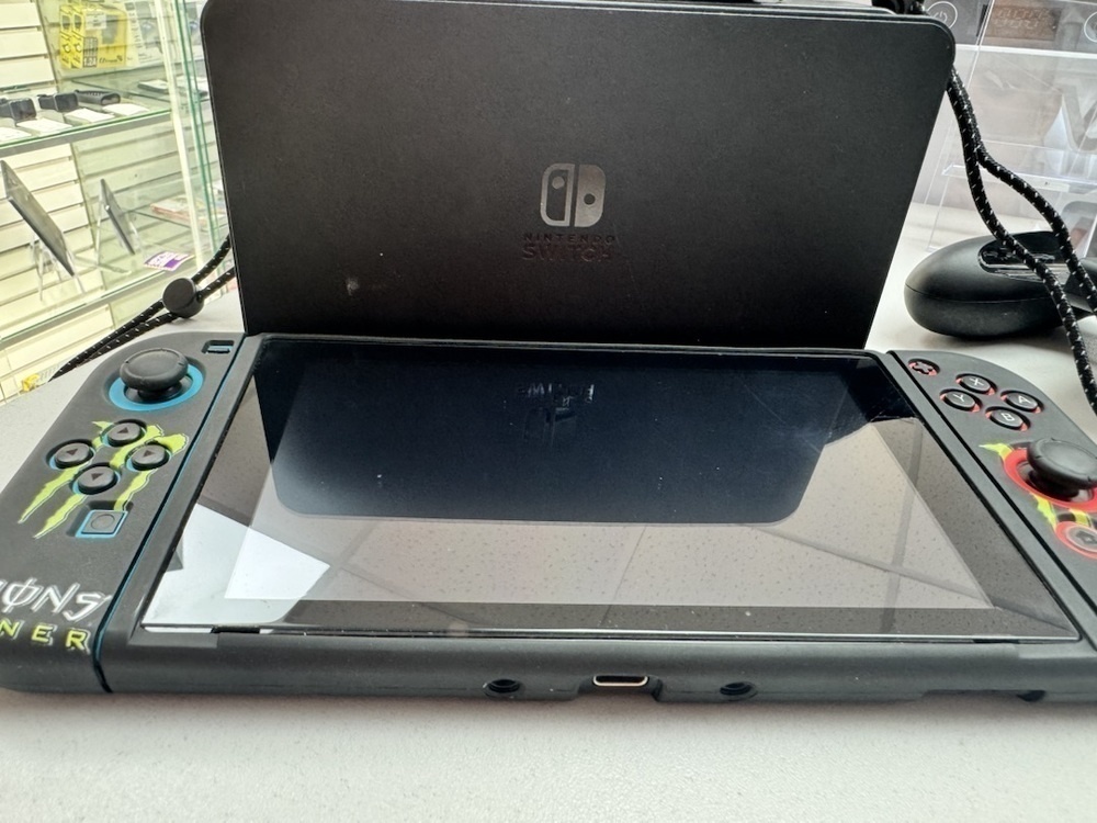 Игровая приставка Nintendo Switch