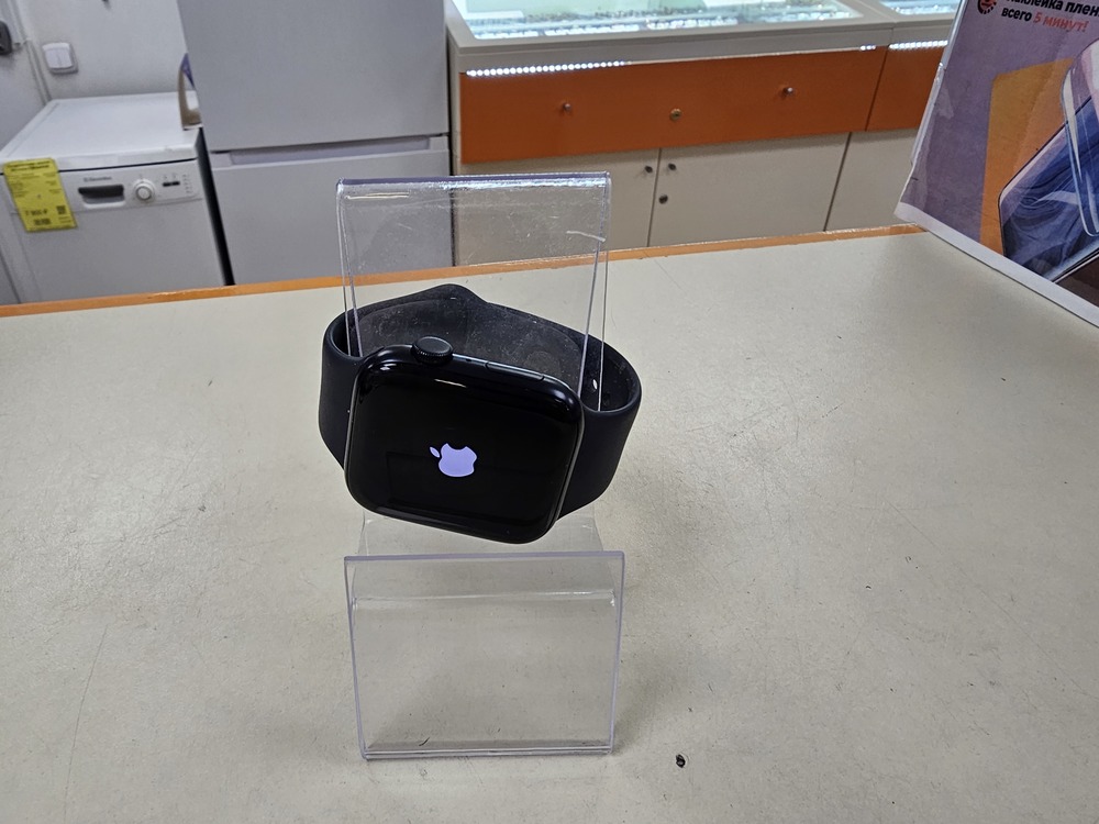 Смарт-часы Apple Watch SE 2022 44mm