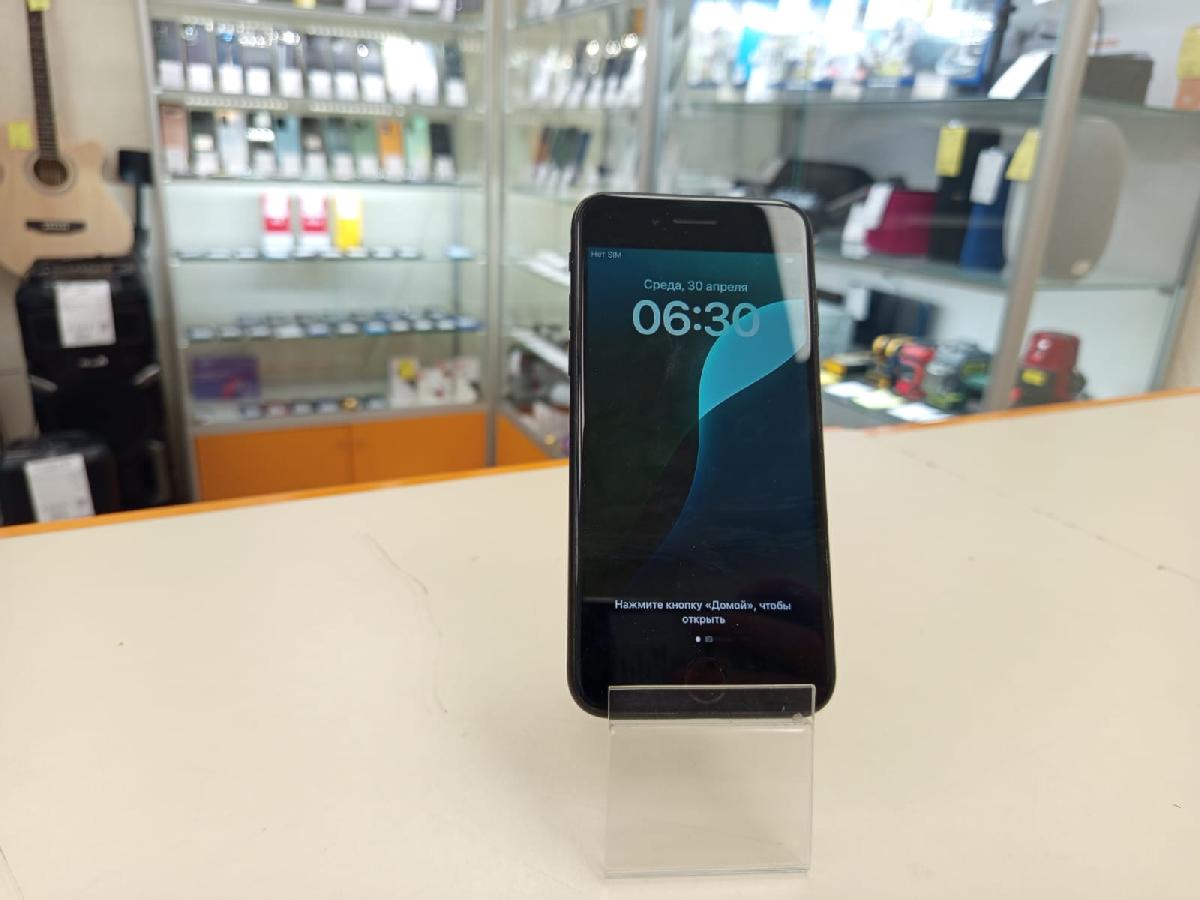 Смартфон Apple iPhone SE 2020 64Gb