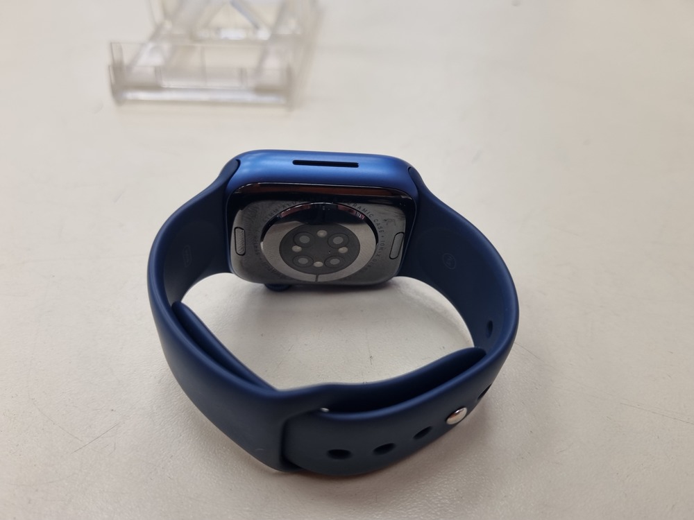 Смарт-часы Apple Watch Series 7 41mm