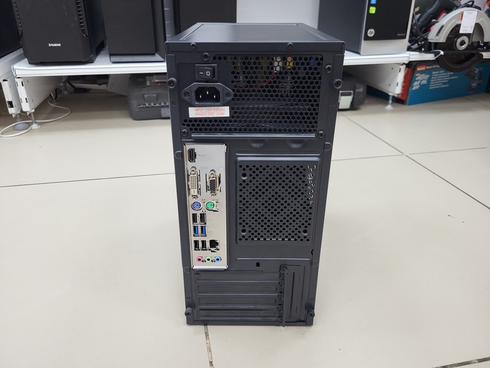 Системный блок Ginzzu; Core i3-10110U, Intel UHD Graphics 630, 8 Гб, 250 Гб, 1 Tb