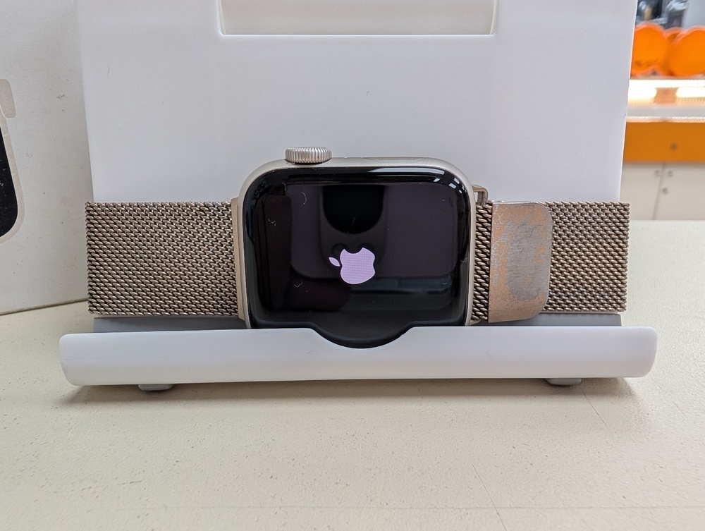 Смарт-часы Apple Watch SE 2025 40mm