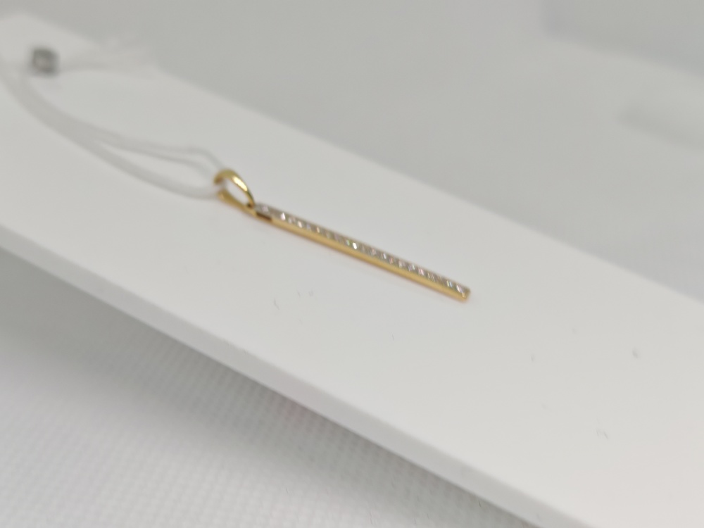 ПОДКМИ585 ПОДВЕСКА С КАМНЯМИ (Au 585)