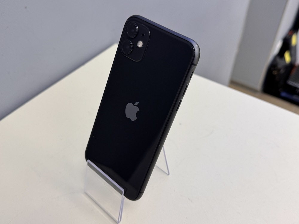 Смартфон Apple iPhone 11 64Gb