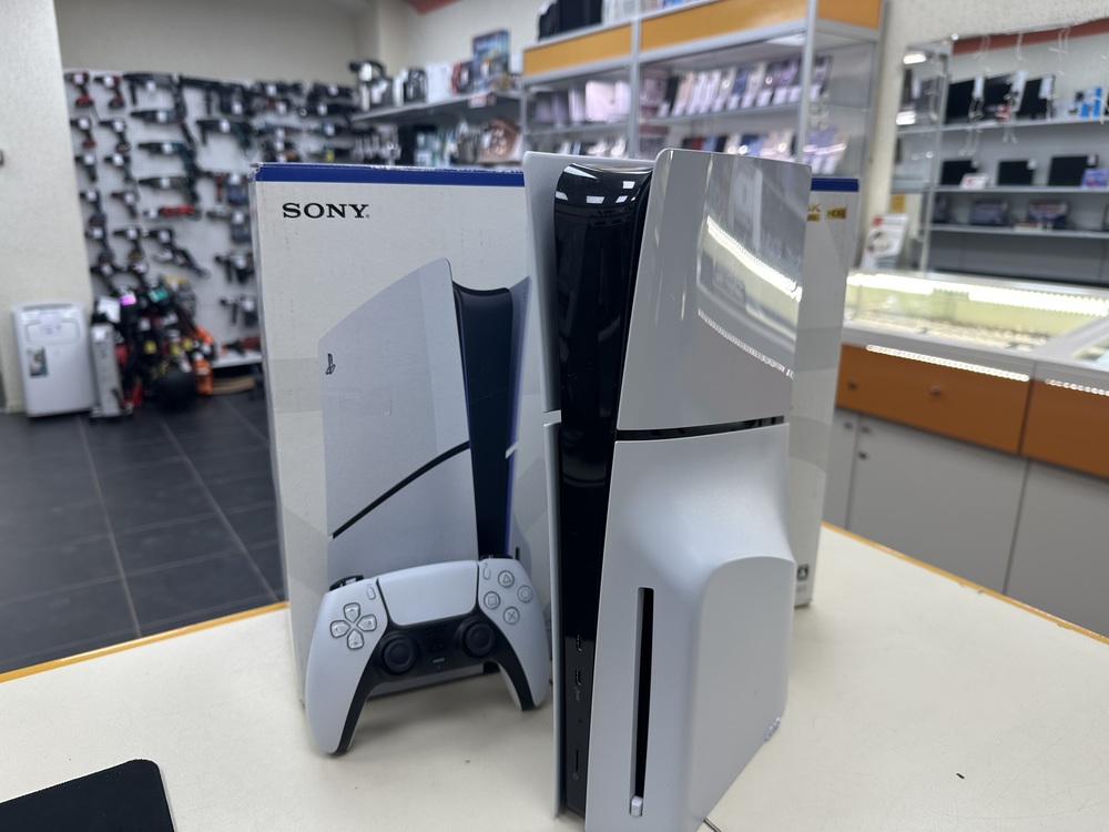 Игровая приставка PlayStation 5 Slim 1TB (С дисководом)