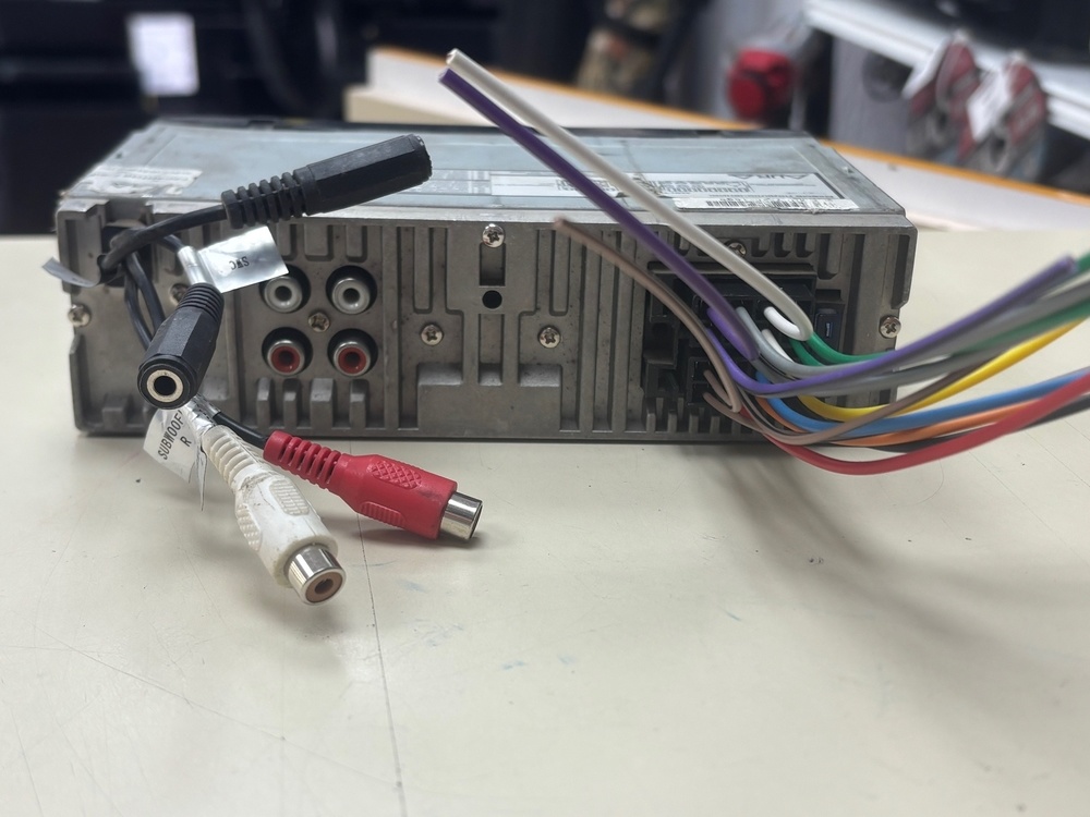 Автомагнитола Aura AMH-77DSP