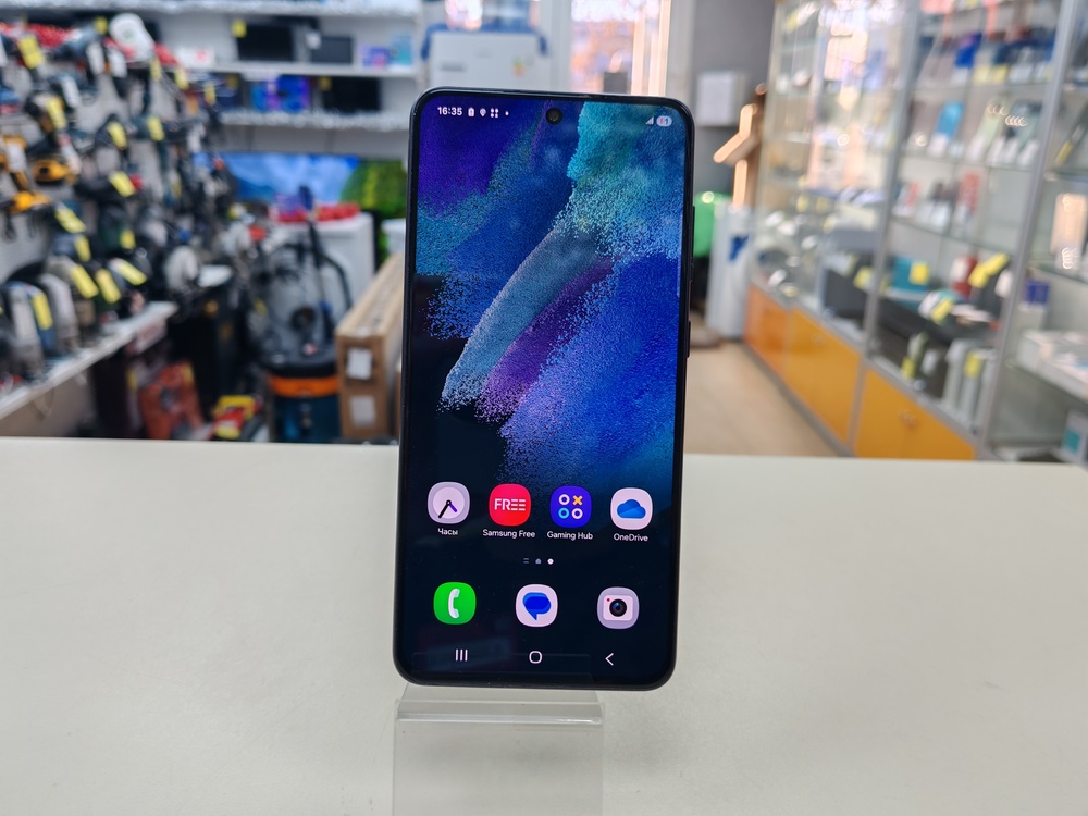 Смартфон Samsung Galaxy S21 FE 6/128