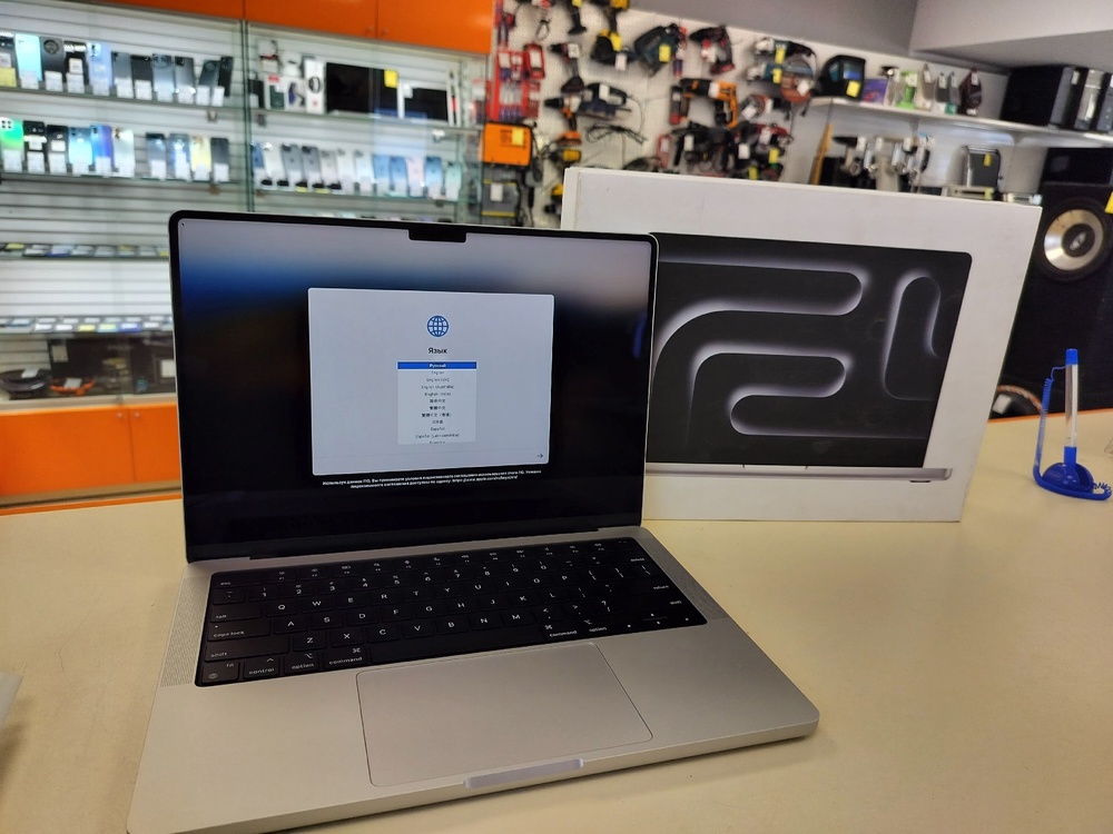 Ноутбук Apple MacBook  M3 pro
