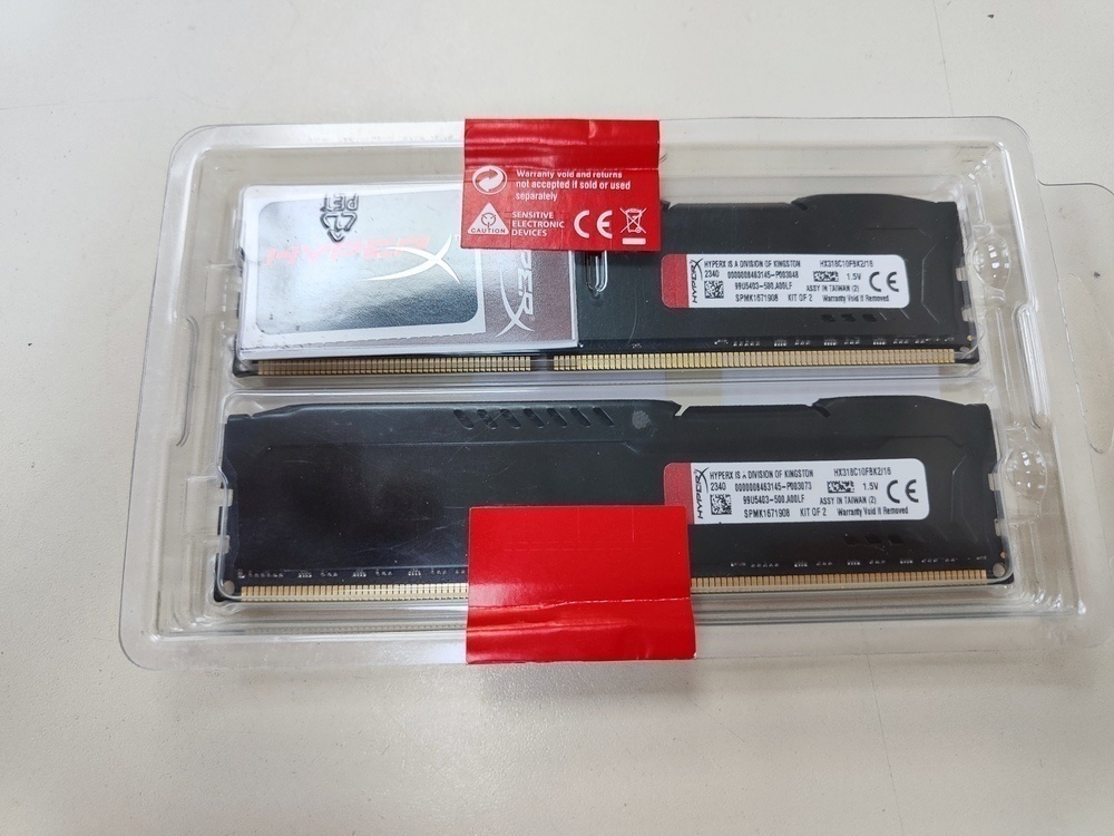 Оперативная память  HYPER X DD3 2 по 8gb