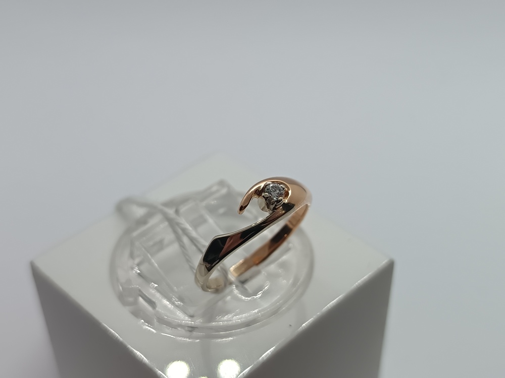 КОЛКМ585 КОЛЬЦО С КАМНЕМ (Au 585)