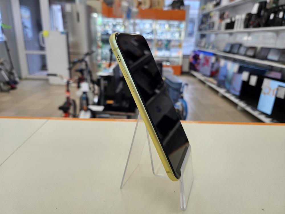 Смартфон Apple iPhone 11 64Gb
