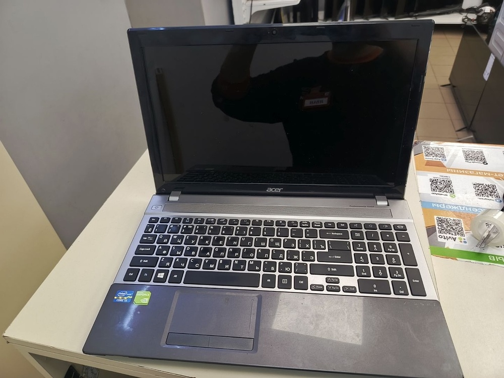 Ноутбук Acer; Core i5-2520M, Intel HD Graphics 3000, 8 Гб, Нет, 250 Гб