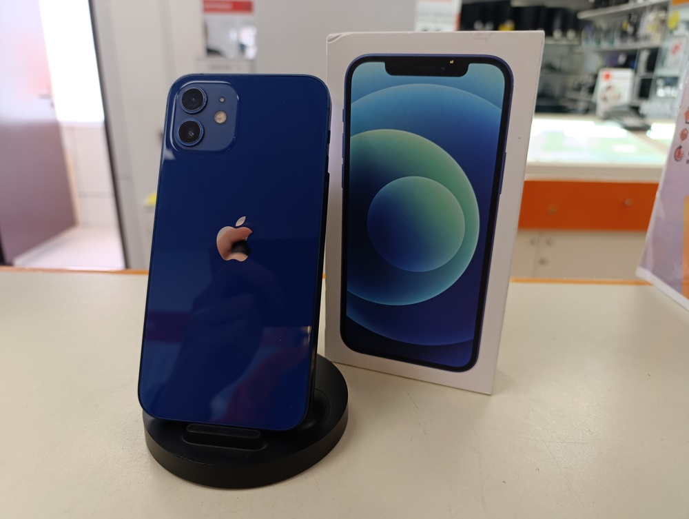 Смартфон Apple iPhone 12 64Gb
