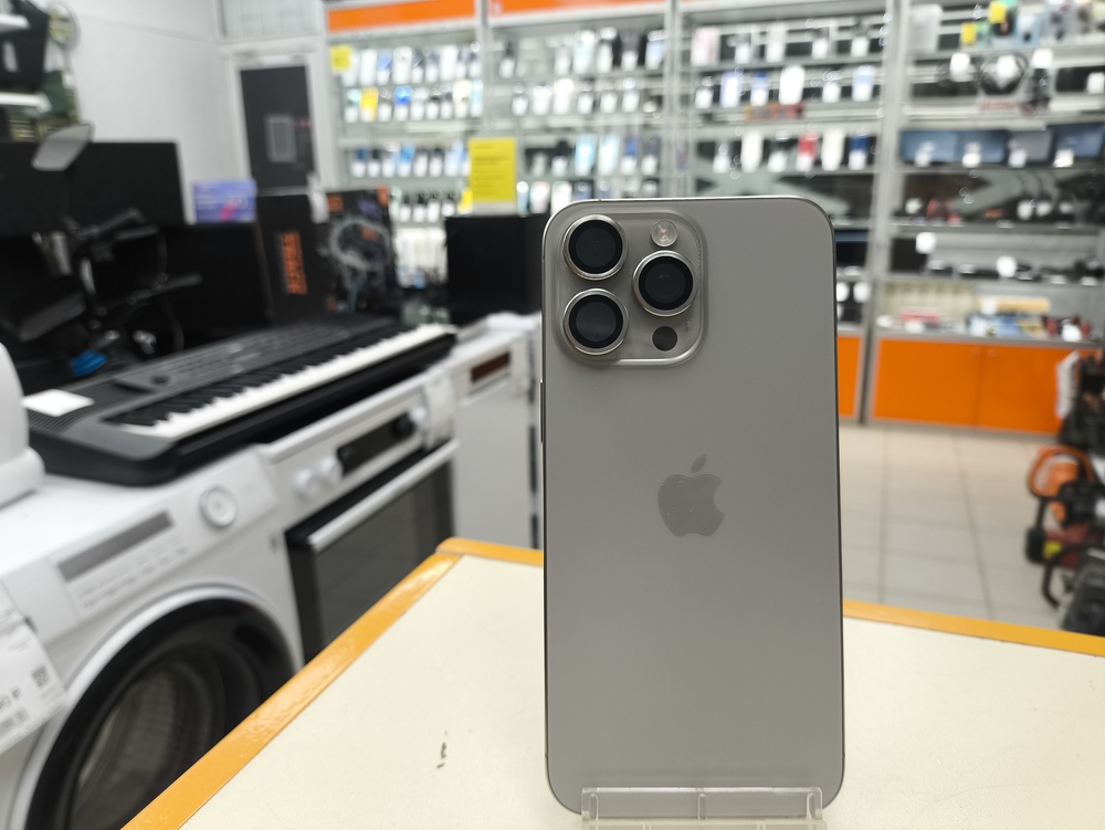 Смартфон Apple iPhone 15 Pro Max 256Gb