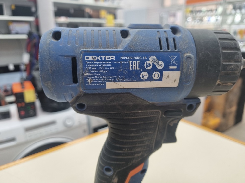Шуруповерт Dexter 20VSD2-35RCA.1A;