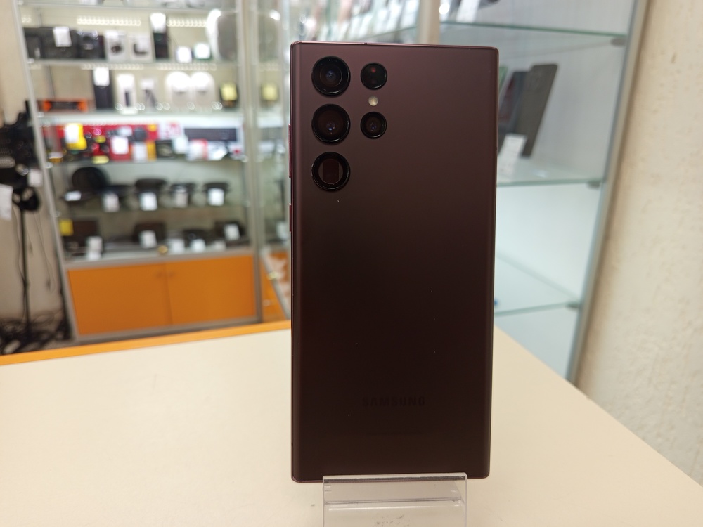 Смартфон Samsung Galaxy S22 Ultra 12/256
