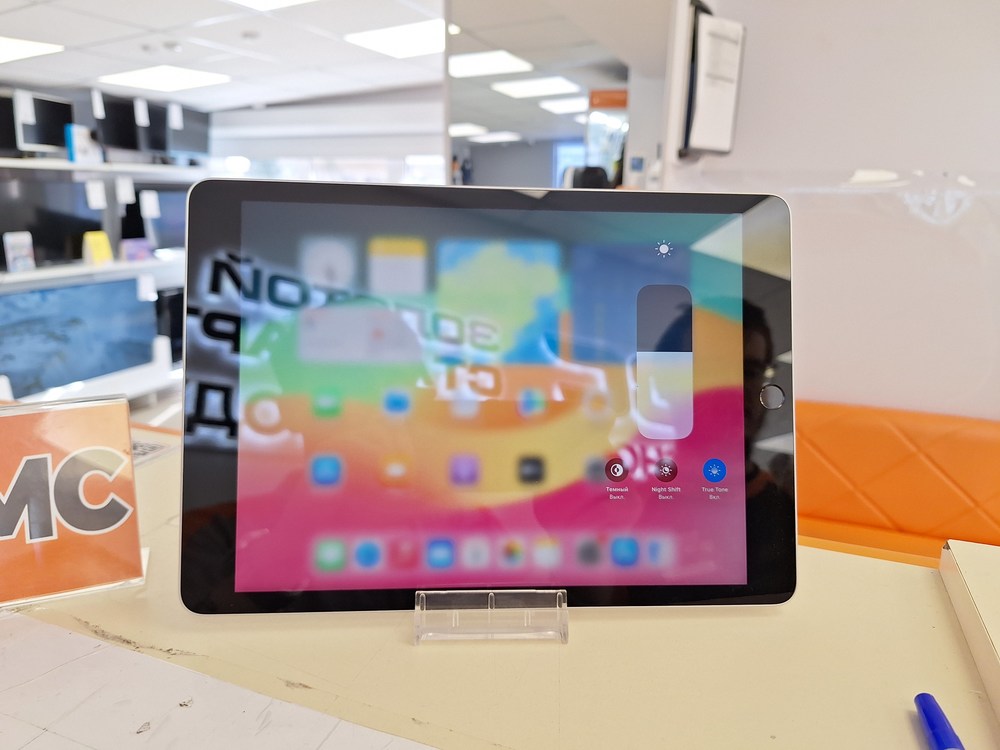 Планшет Apple iPad 9 64 ГБ (2021 A2602 (Wi-Fi)