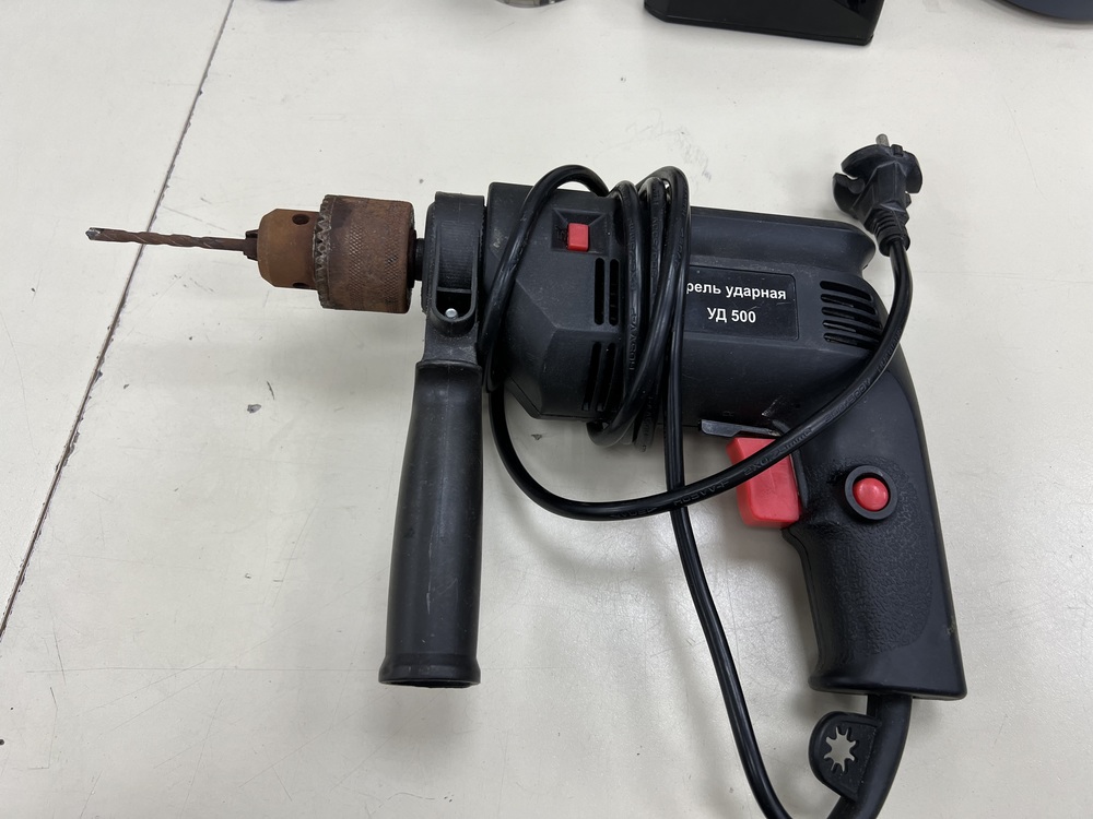 Дрель ударная DWT SBM-750