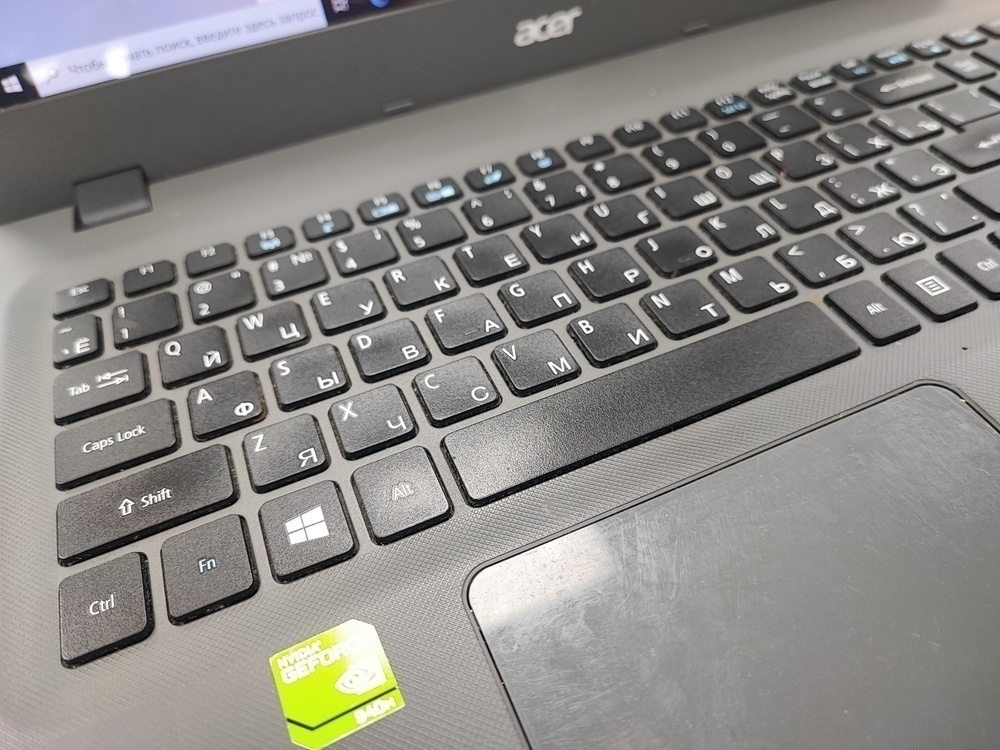Ноутбук Acer; Core i3-5005U, GeForce 9400M, 12 Гб, 120 Гб, 500 Гб