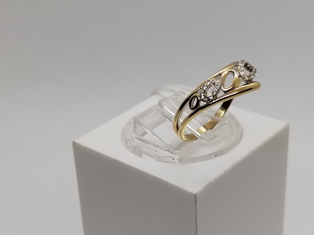 КОЛКМИ585 КОЛЬЦО С КАМНЯМИ (Au 585)