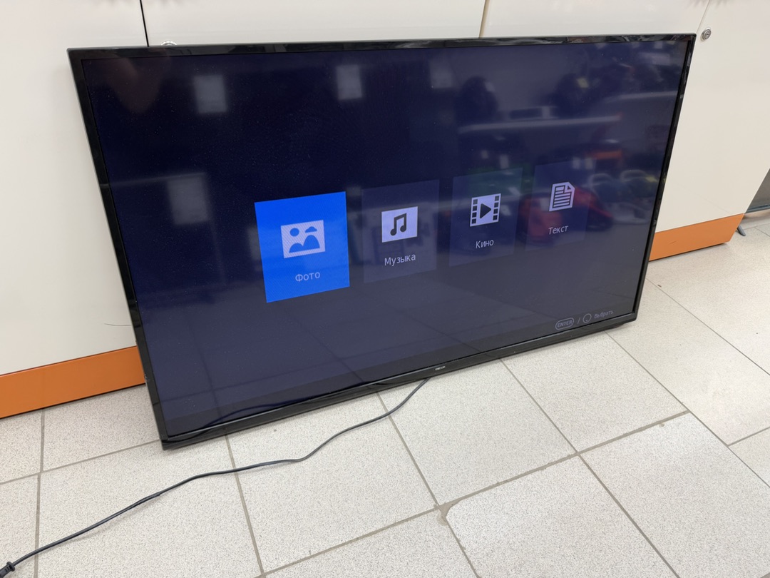 LED Телевизор Dexp F49D7000C